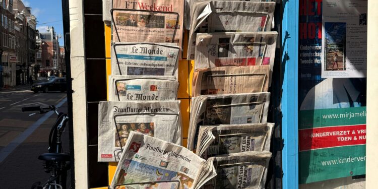 Algérie dans la presse française : entre soupçon permanent et oubli sélectif »